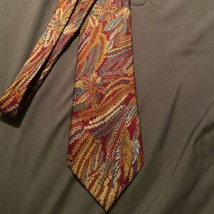 Richel Elegant Multicolor Paisley Silk Tie